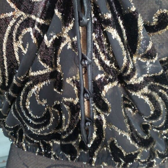 Natori long sleeve bodysuit black and gold small - Picture 6 of 6